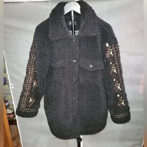 Driftwood Women's Black Embroidered Jacket